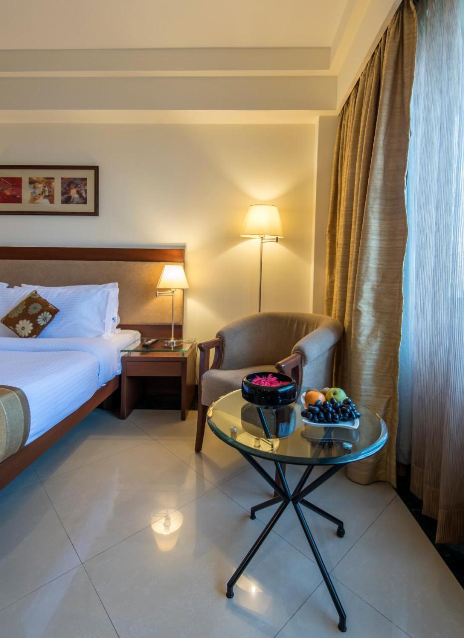 Park Ornate Hotel Viman Nagar Pune Extérieur photo
